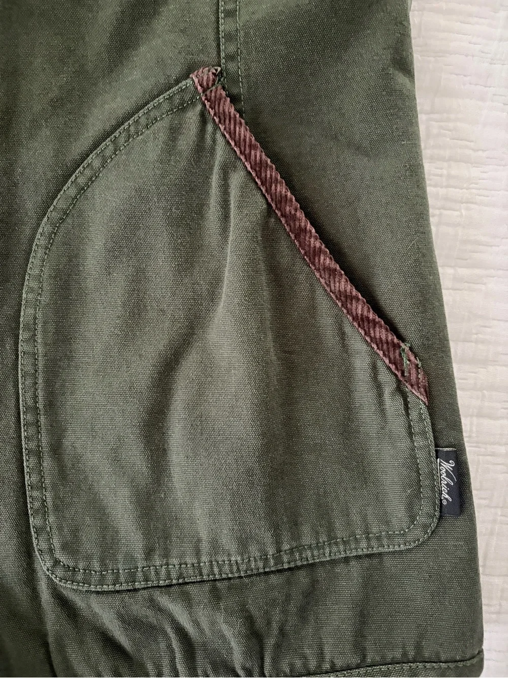 Vintage Woolrich Olive Green Field Vest with Brown Corduroy Collar - Picture 3 of 6